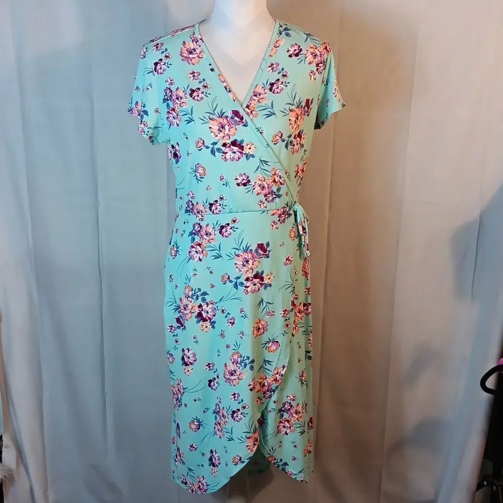Kristin Nicole Floral Dress - Picture 5 of 5